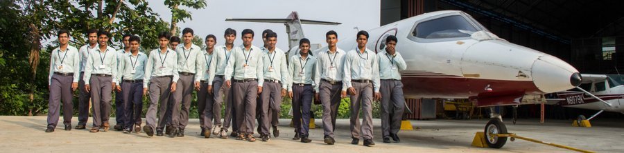 Toms college aeronautical engineering students 