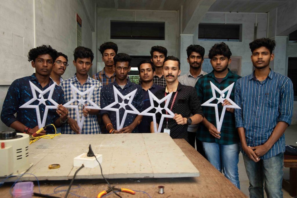 Christmas celebrations at Toms college