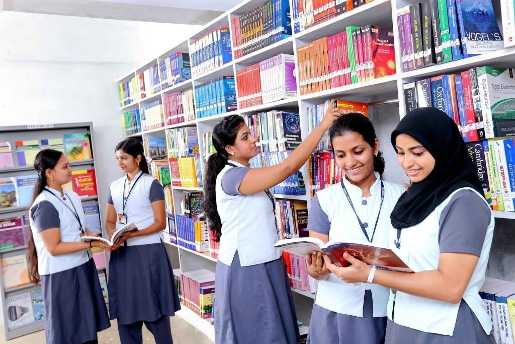 Toms college library occupied by students